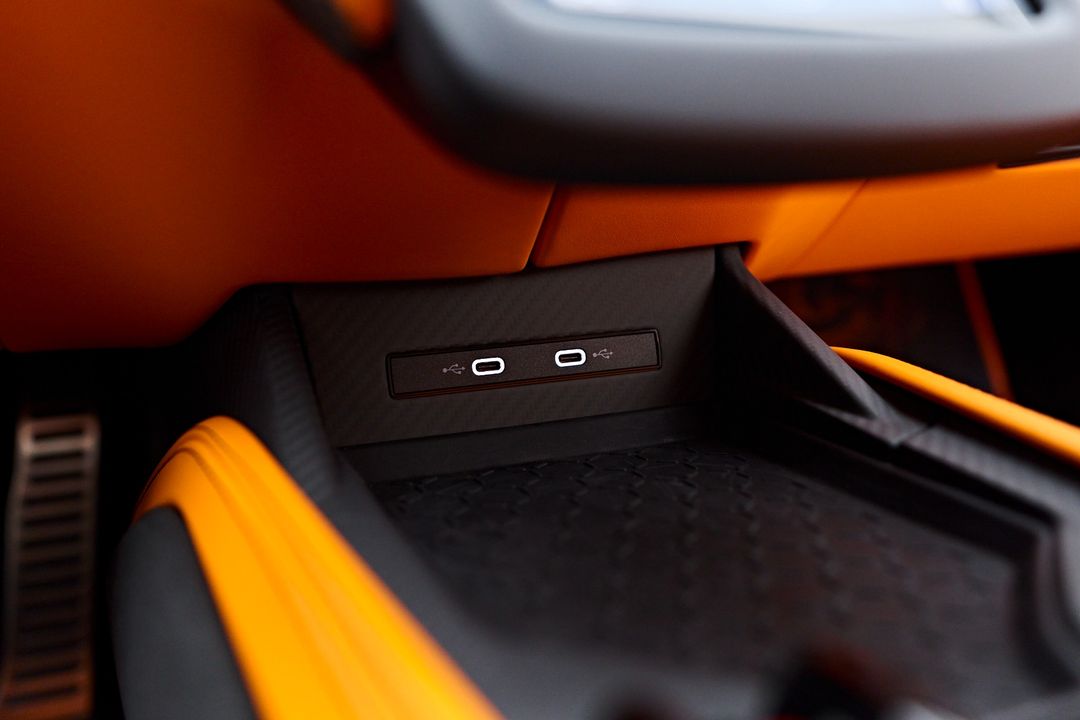 2024 Lamborghini Revuelto