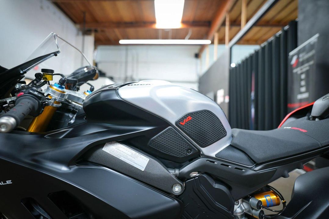 2023 Ducati Panigale V4 SP2