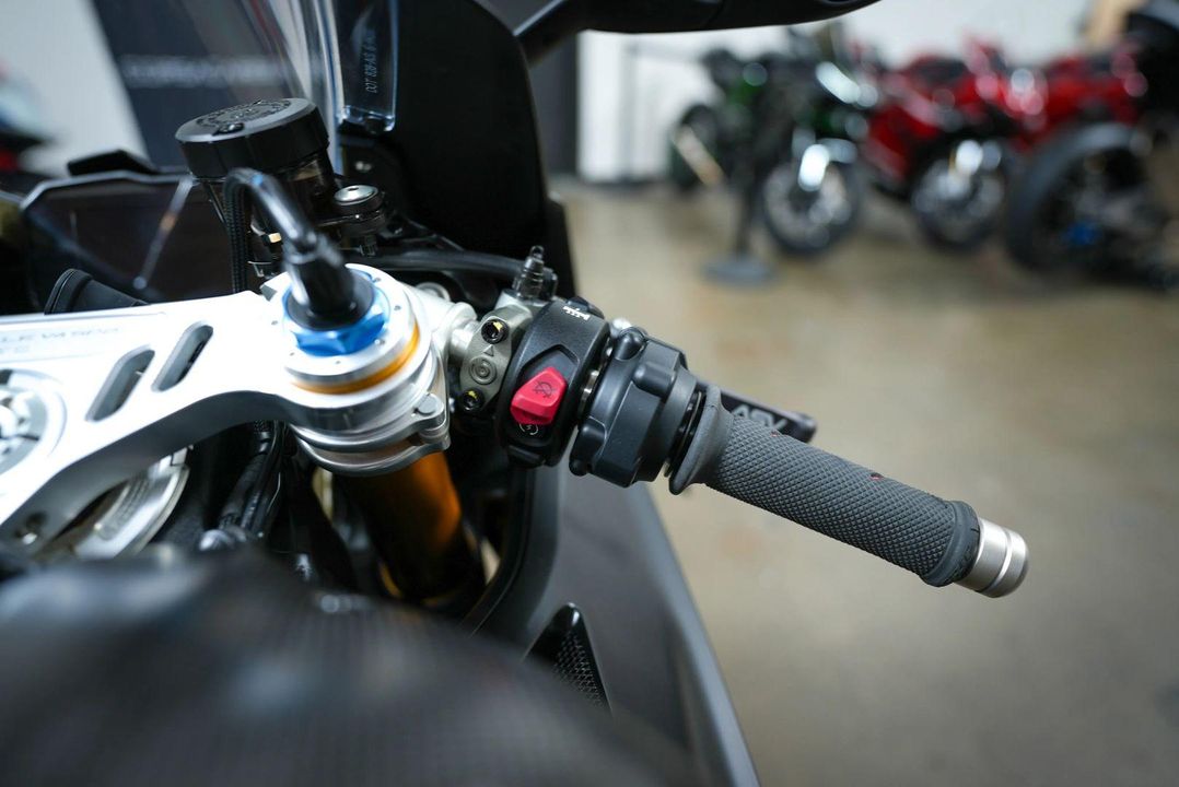 2023 Ducati Panigale V4 SP2