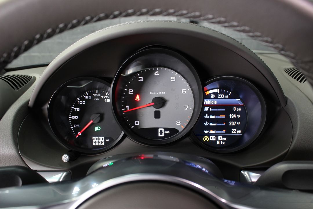 2022 Porsche 718 Cayman