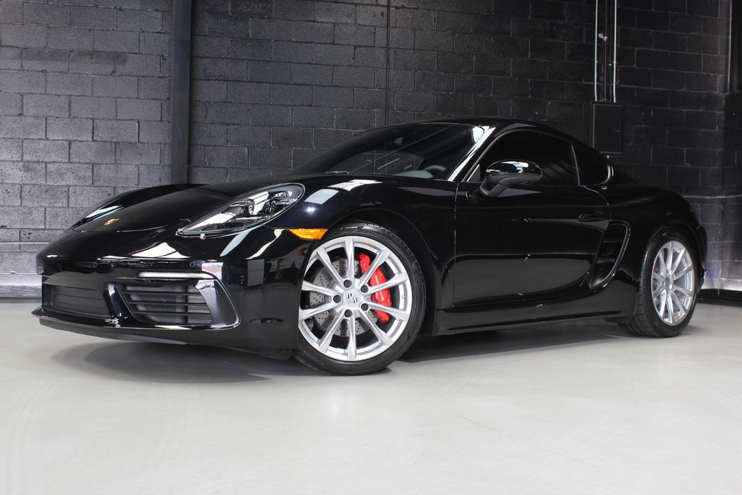2022 Porsche 718 Cayman