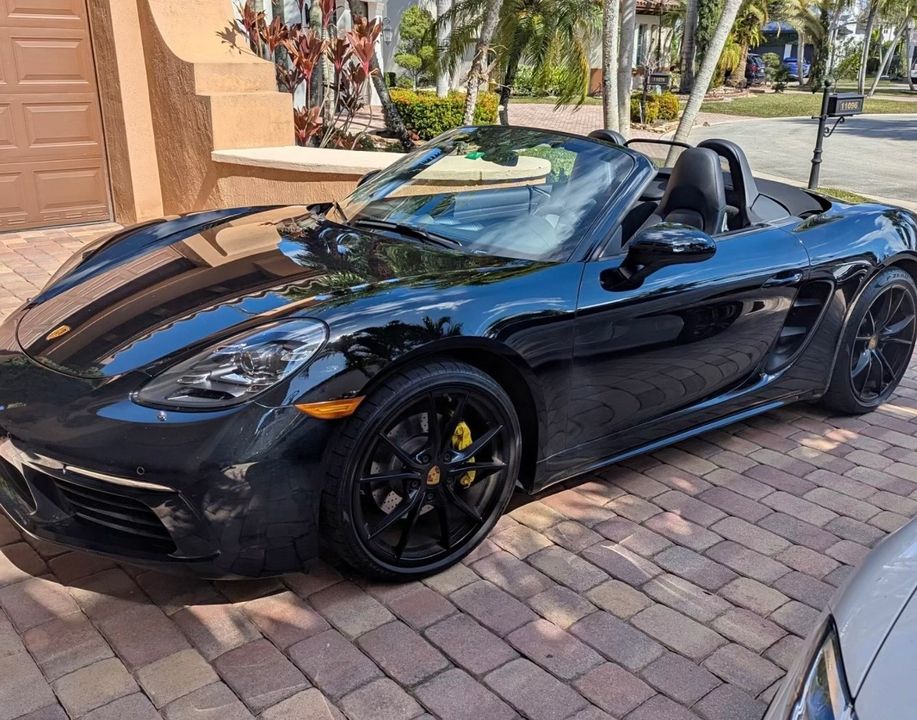 2022 Porsche 718 Boxster
