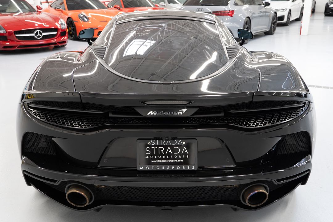2022 McLaren GT