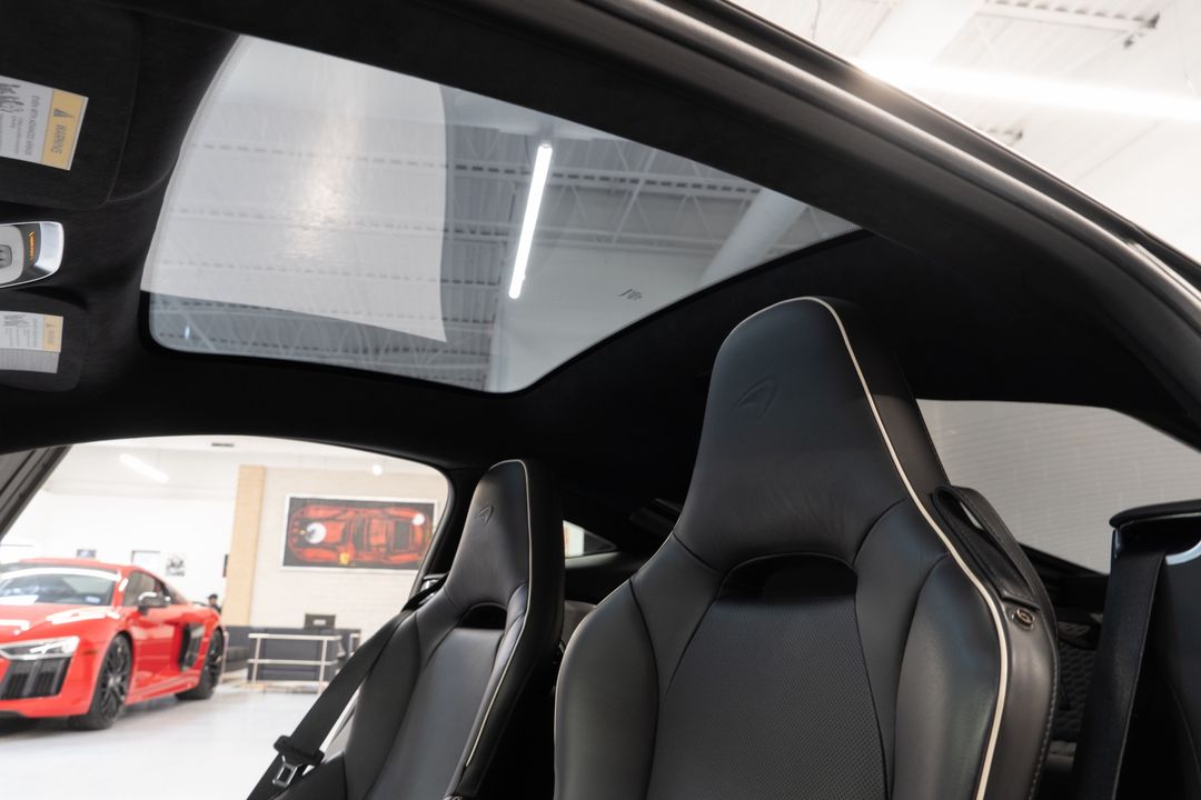 2022 McLaren GT