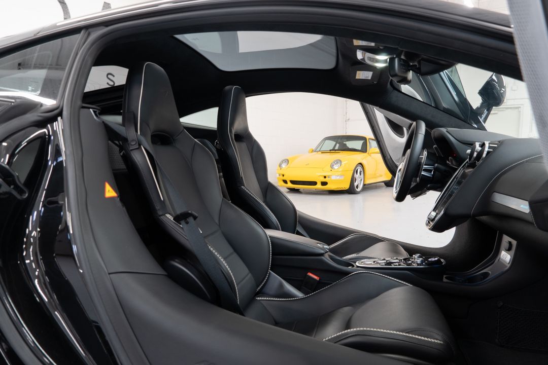 2022 McLaren GT
