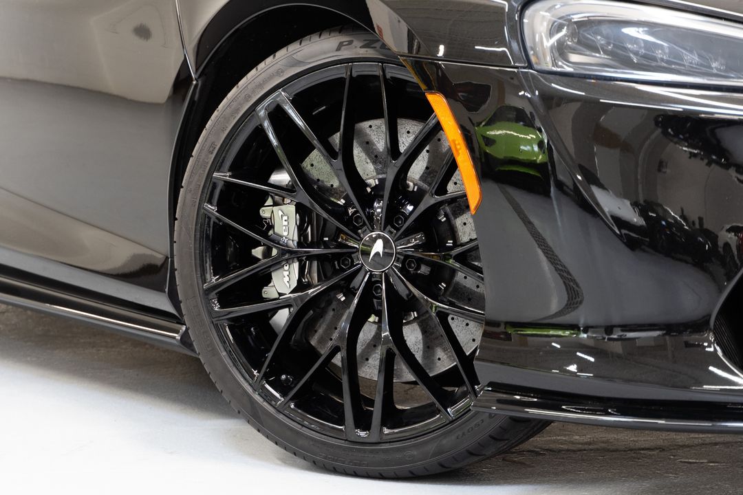 2022 McLaren GT