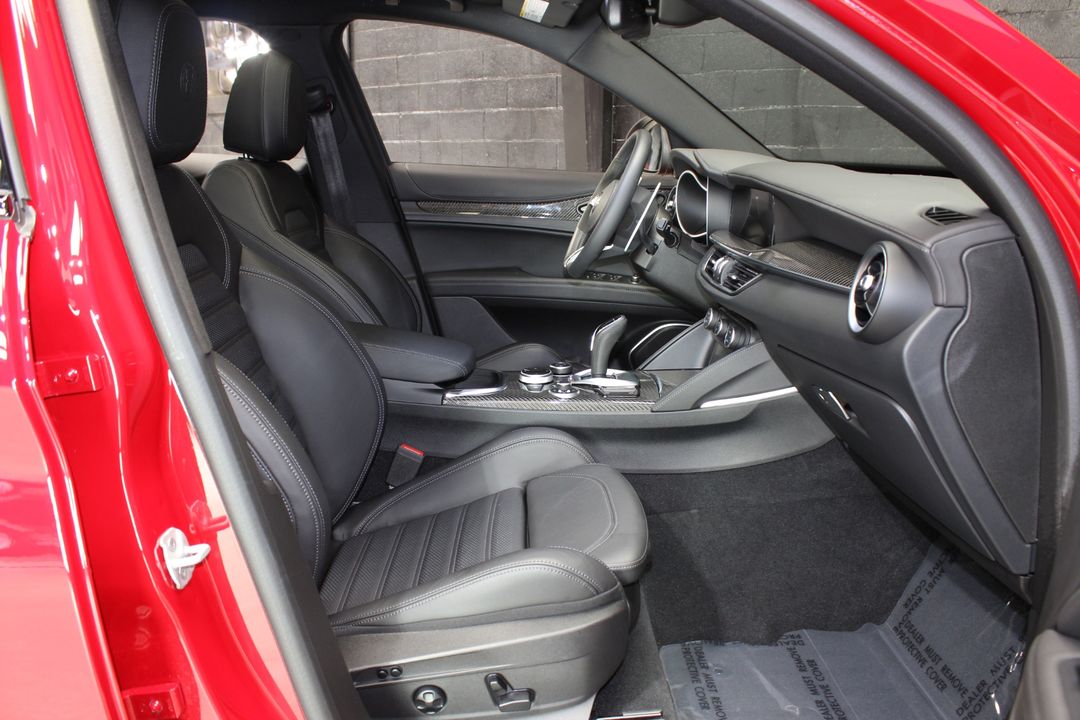 2023 Alfa Romeo Stelvio