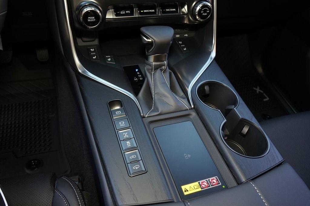 2025 Lexus LX 600