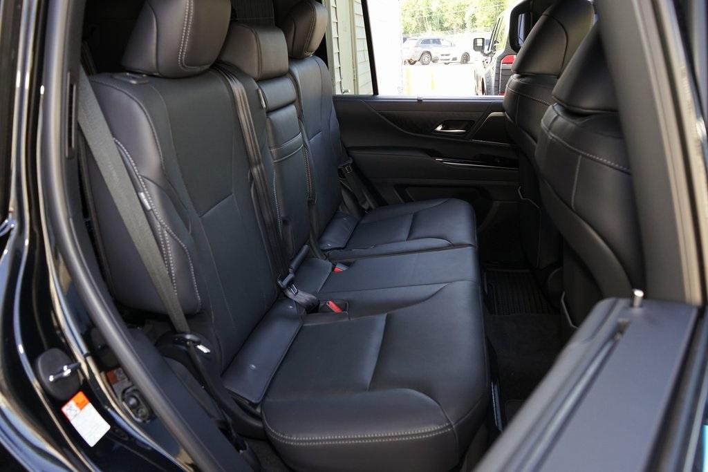 2025 Lexus LX 600