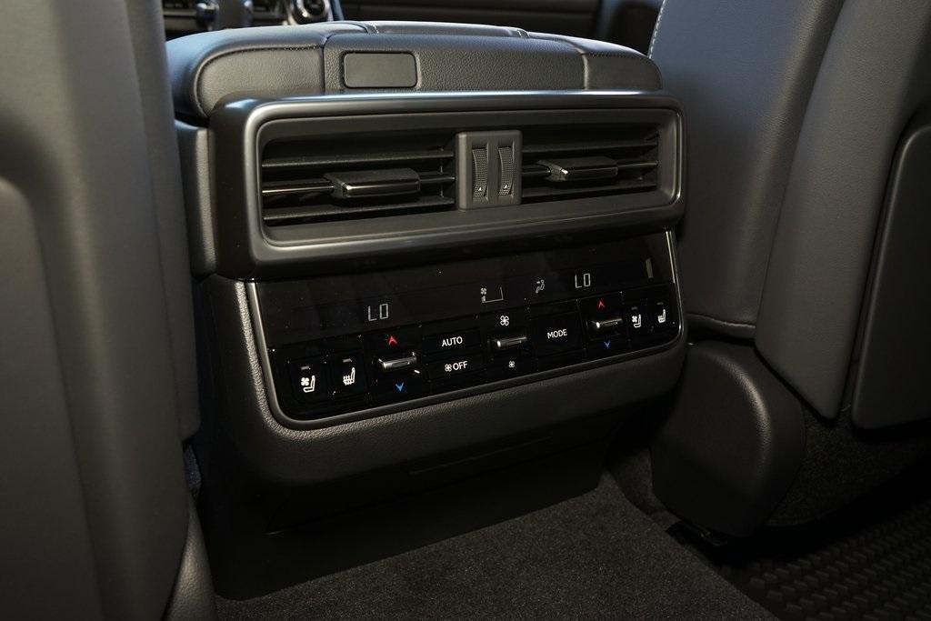 2025 Lexus LX 600