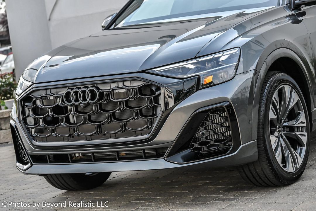 2024 Audi Q8