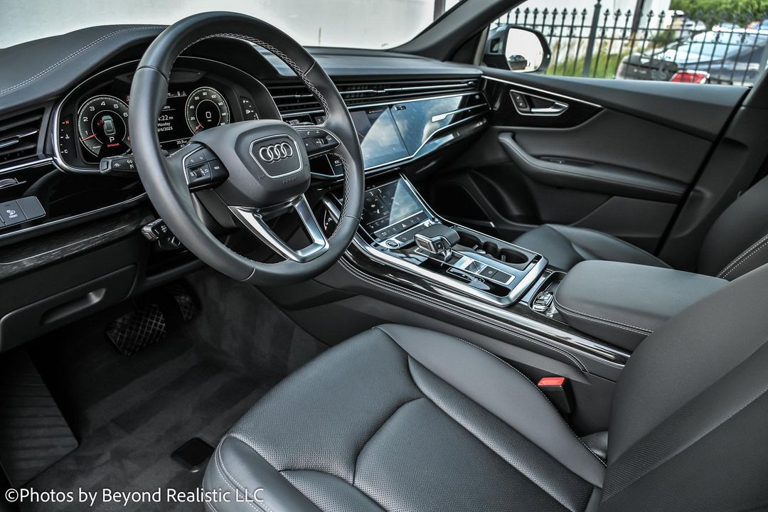 2024 Audi Q8