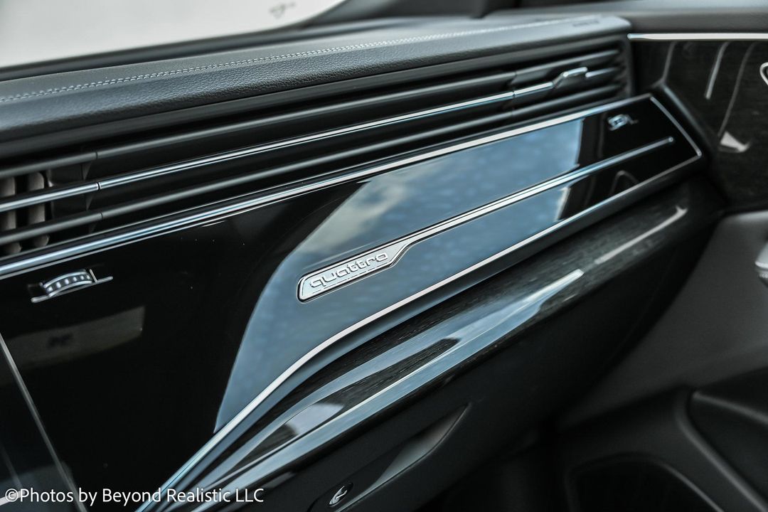 2024 Audi Q8