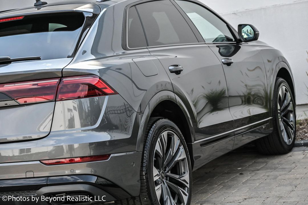 2024 Audi Q8