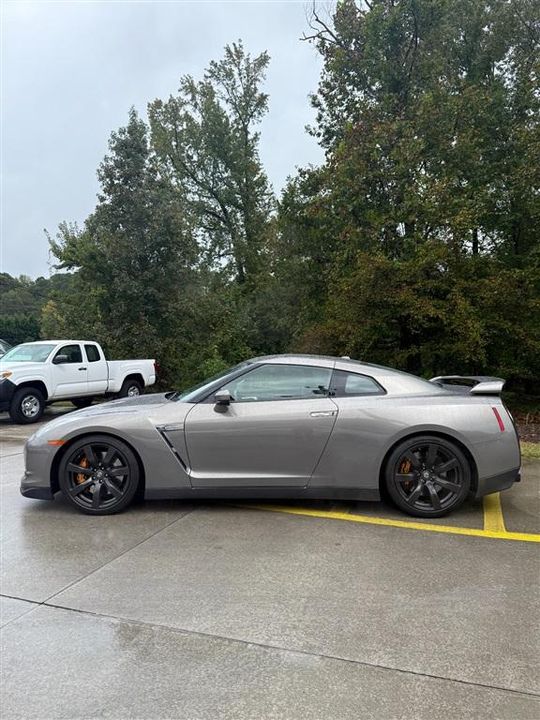 2009 Nissan GT-R