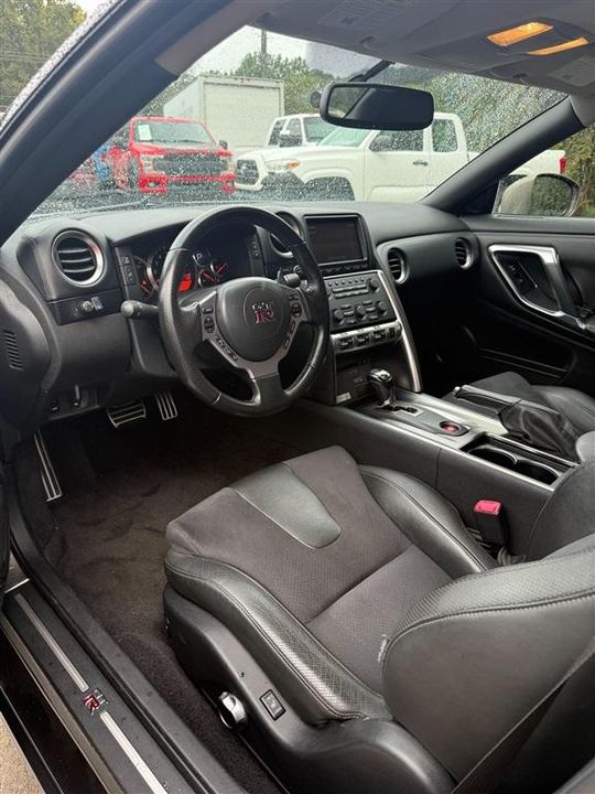 2009 Nissan GT-R