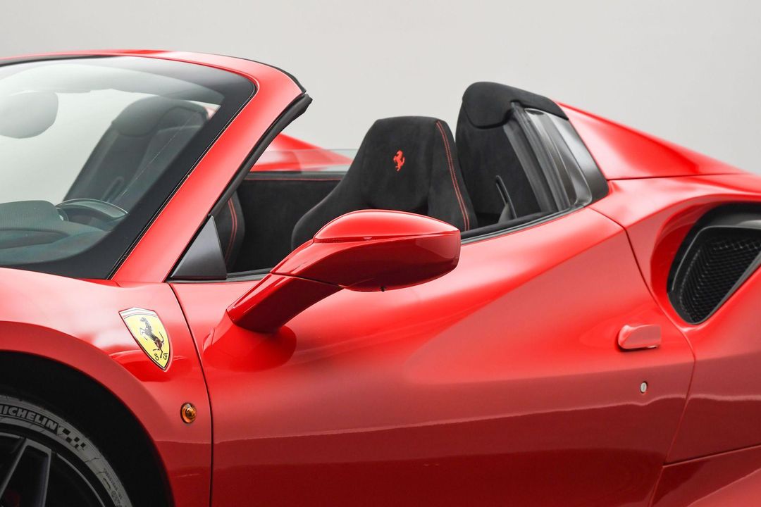 2019 Ferrari 488 Pista
