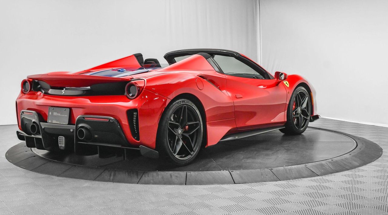 2019 Ferrari 488 Pista