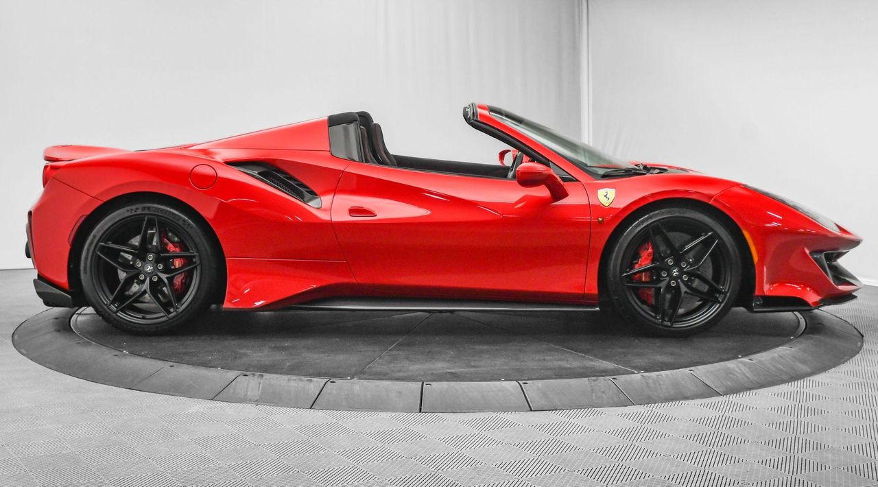 2019 Ferrari 488 Pista