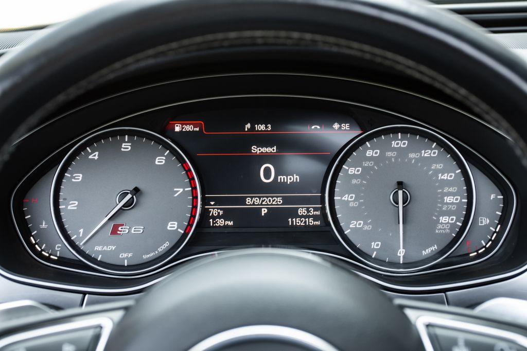 2016 AUDI S6