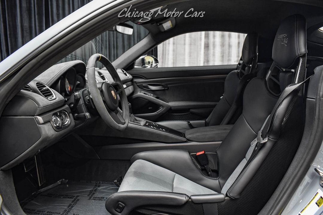 2024 Porsche 718 Cayman