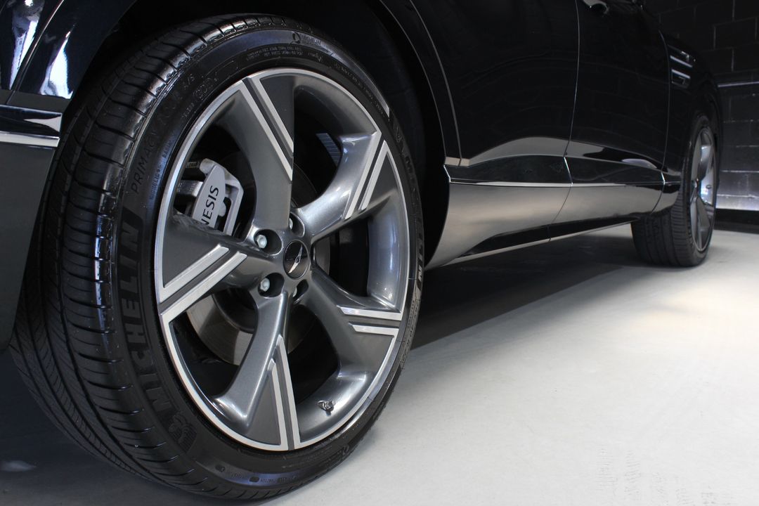 2025 Genesis GV80