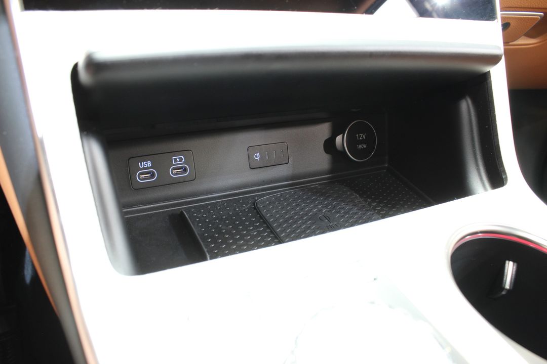 2025 Genesis GV80