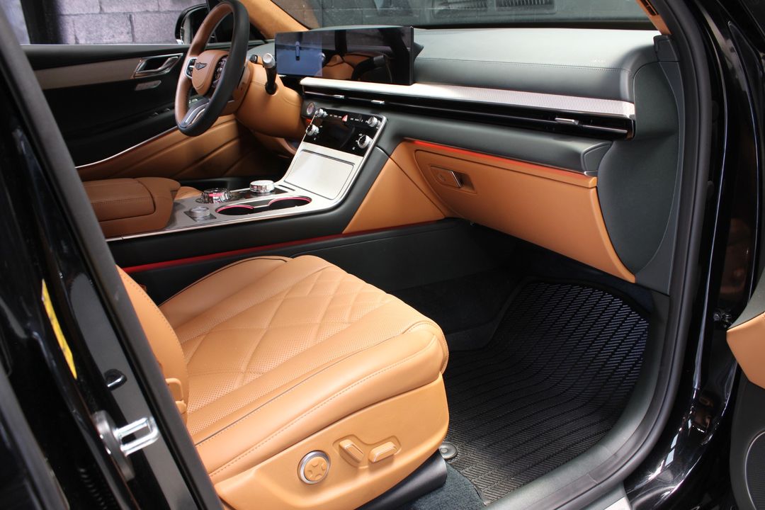 2025 Genesis GV80