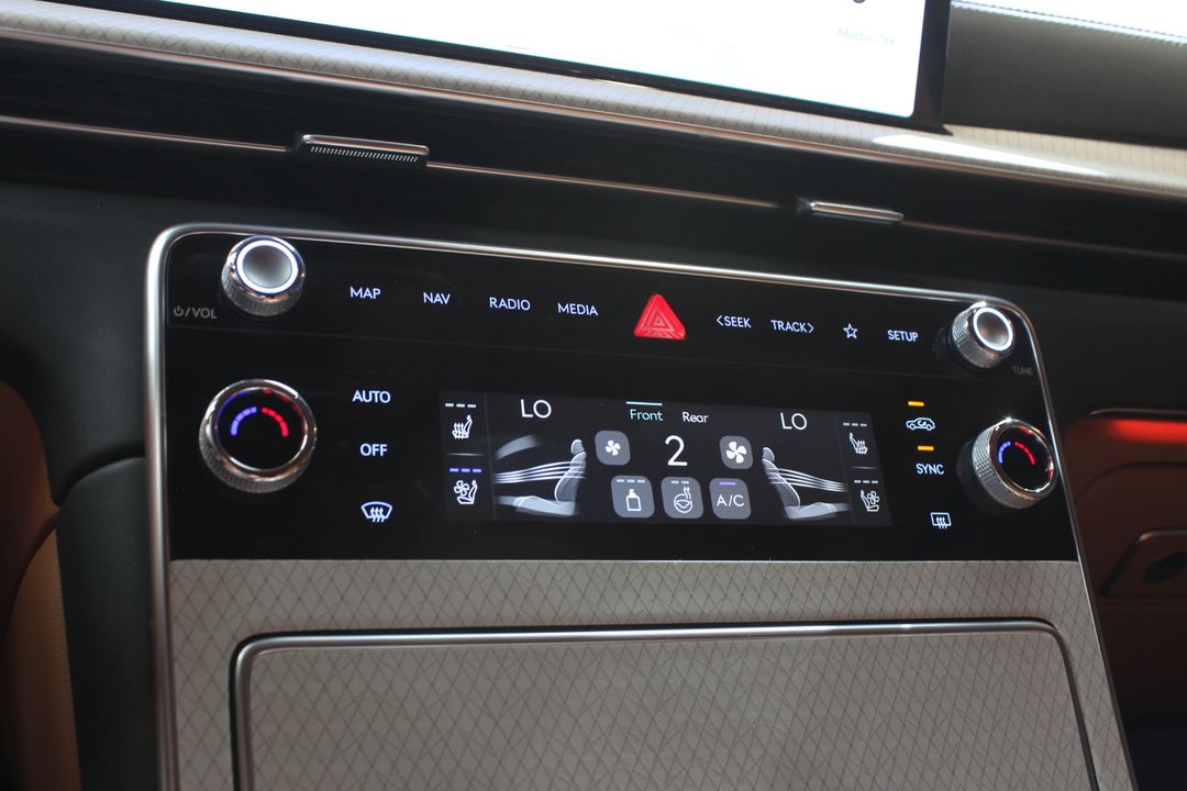 2025 Genesis GV80