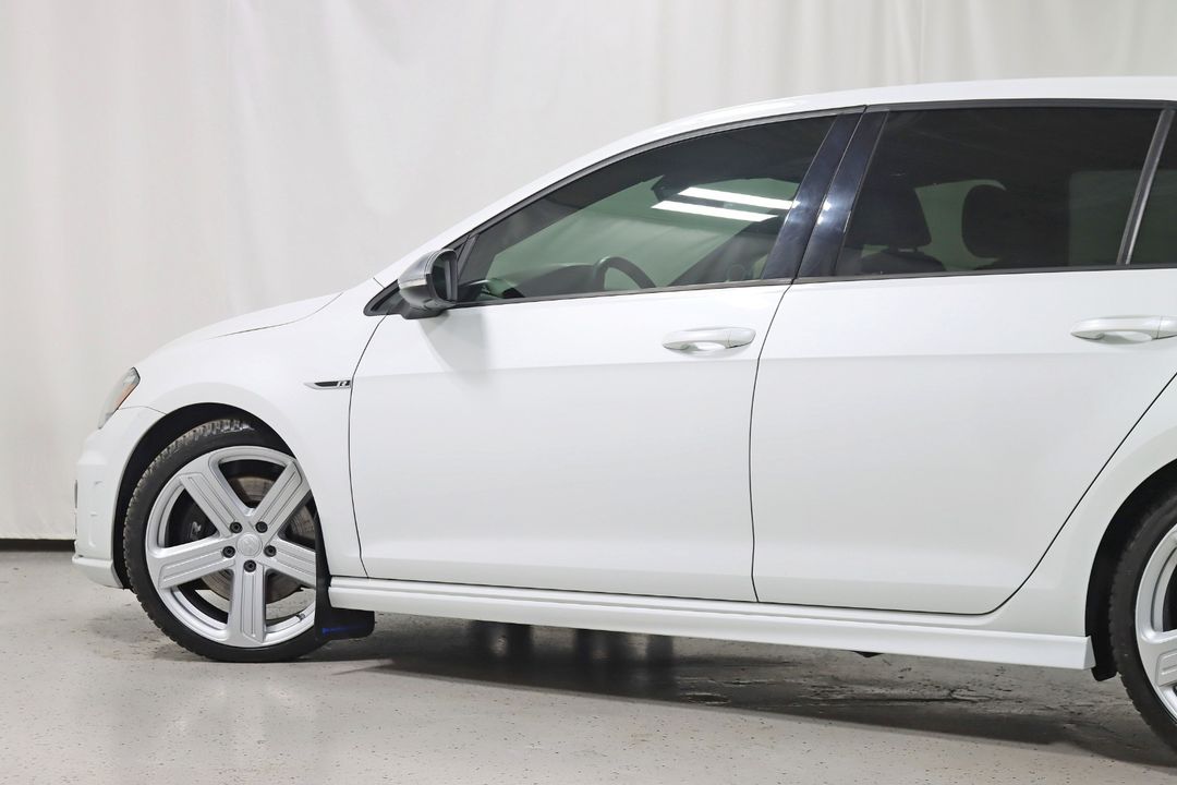 2017 Volkswagen Golf R