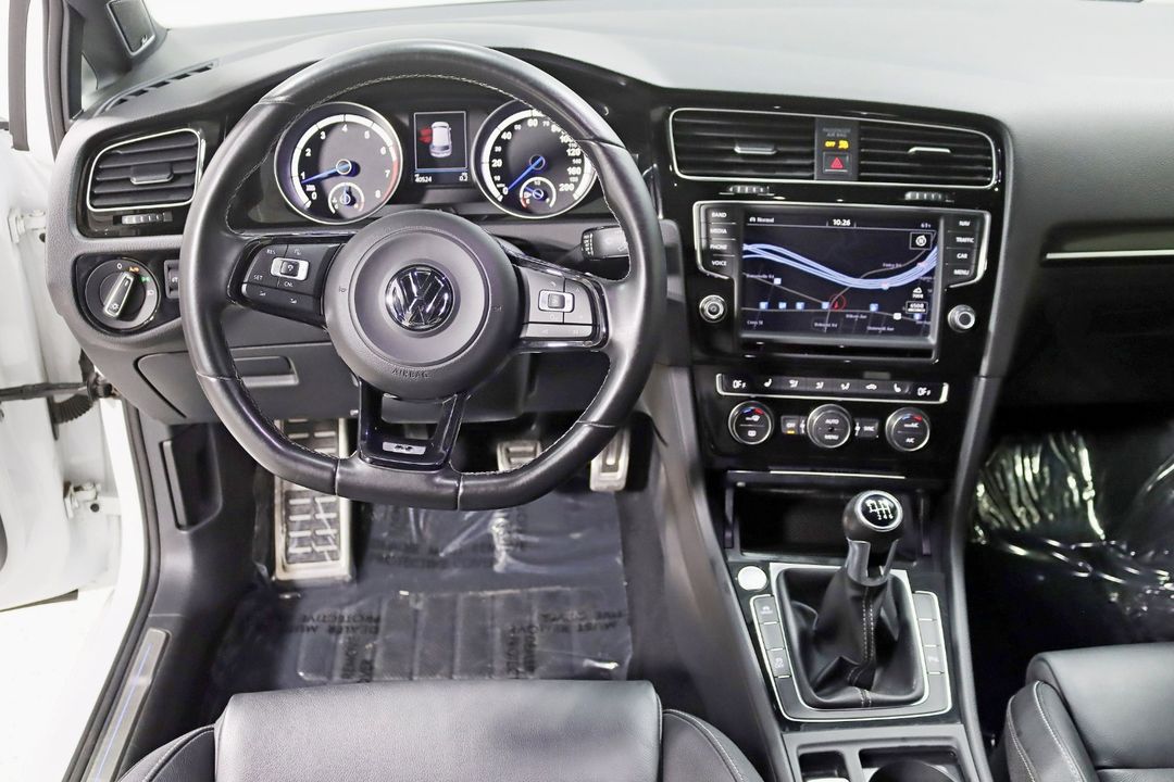 2017 Volkswagen Golf R