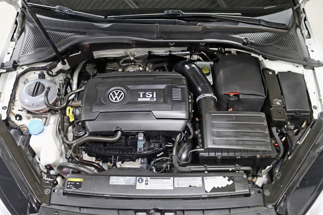 2017 Volkswagen Golf R