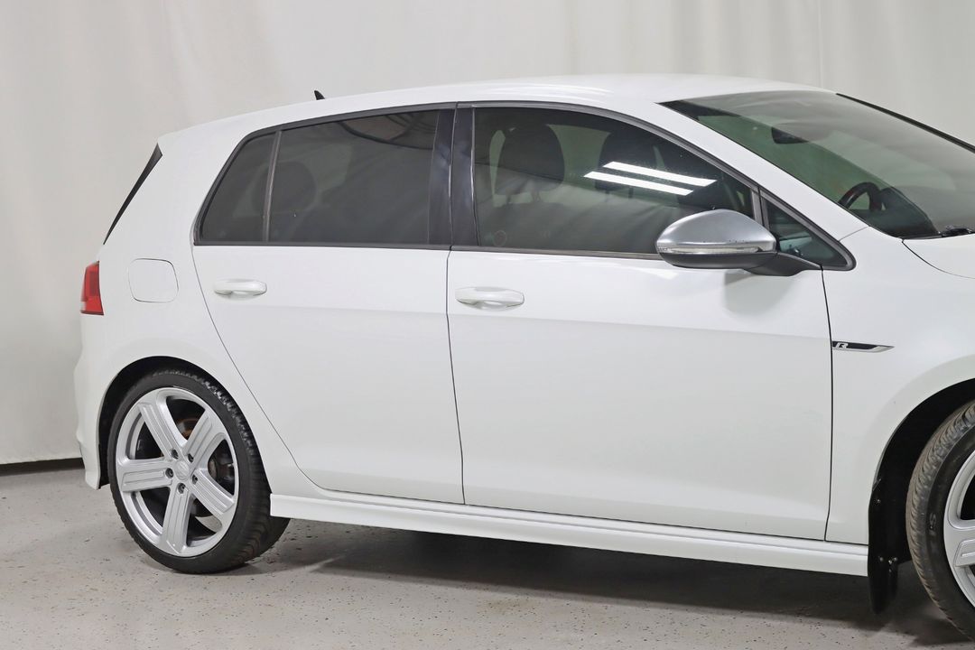2017 Volkswagen Golf R