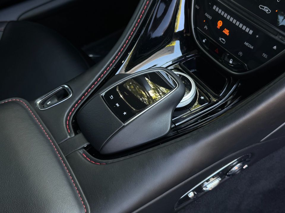 2020 Aston Martin DB11
