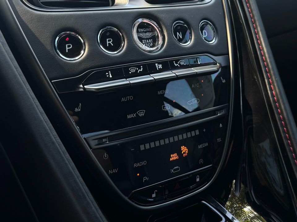 2020 Aston Martin DB11