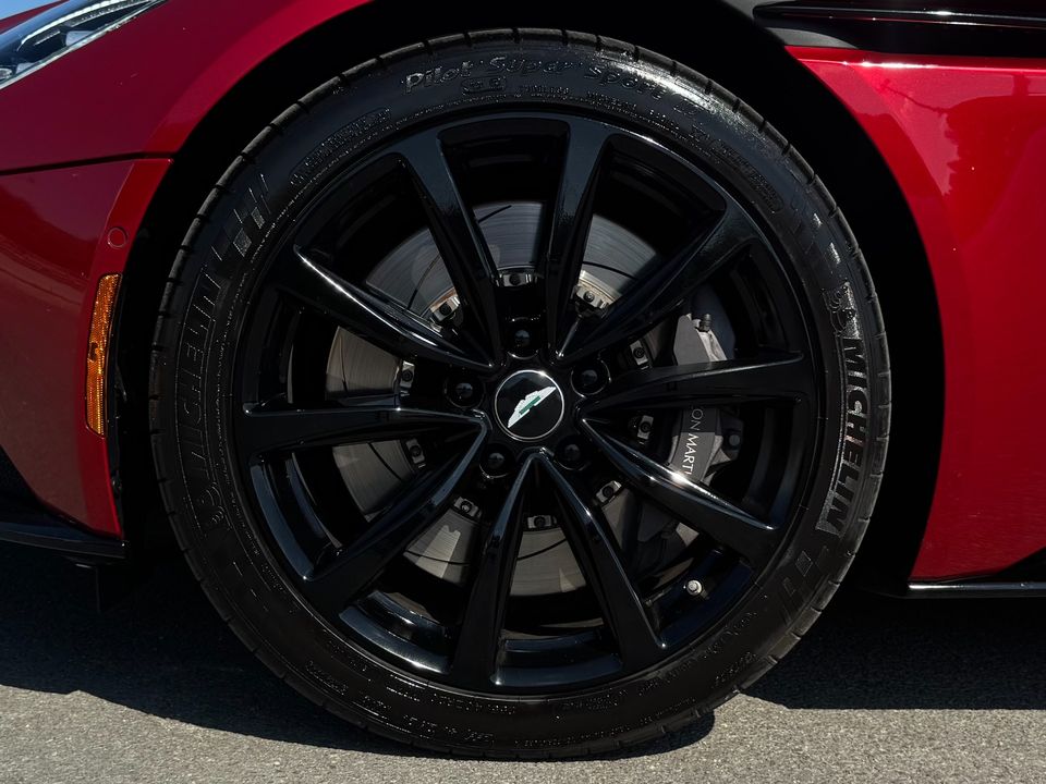 2020 Aston Martin DB11