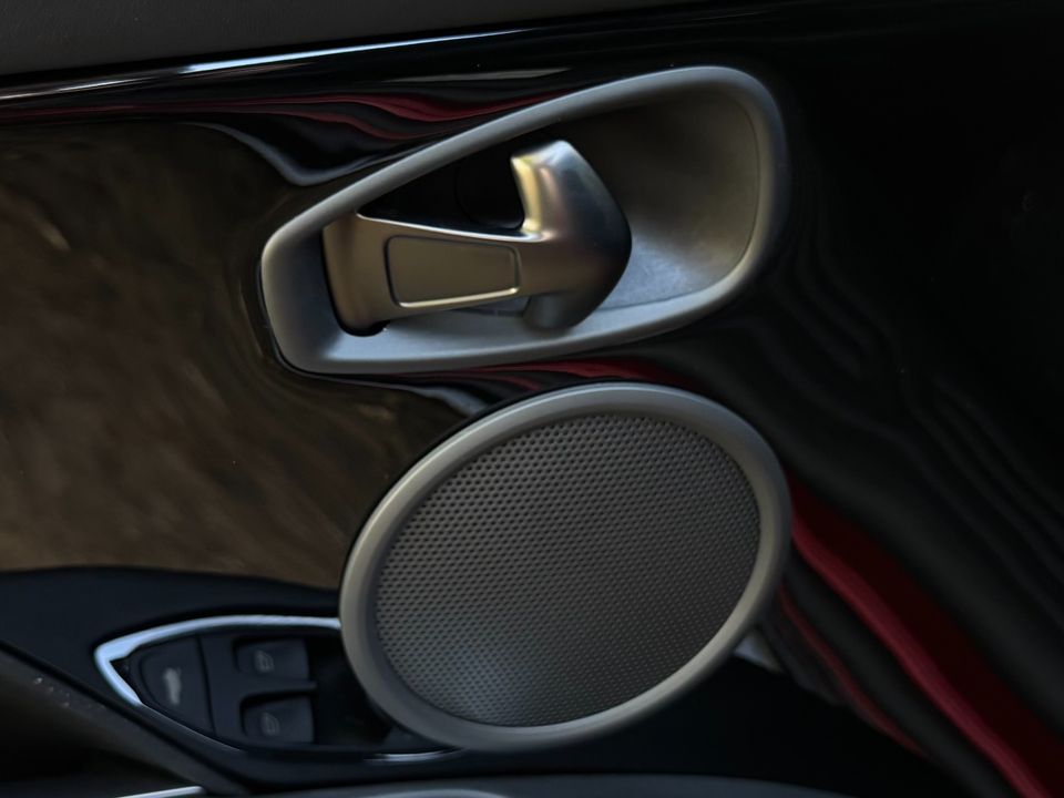 2020 Aston Martin DB11