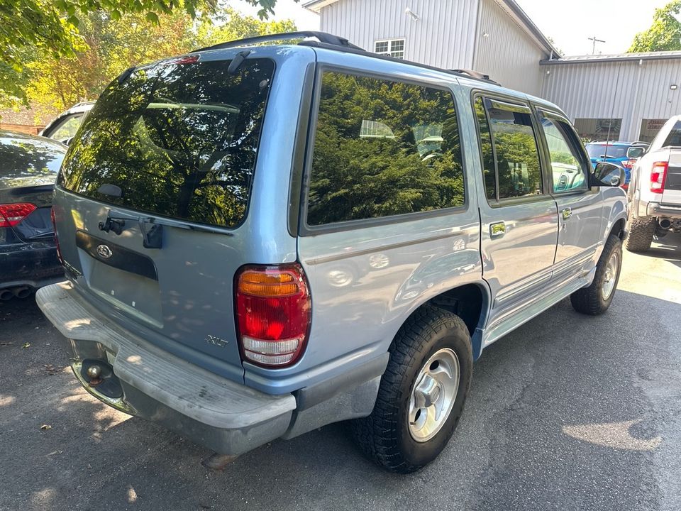 1998 Ford Explorer