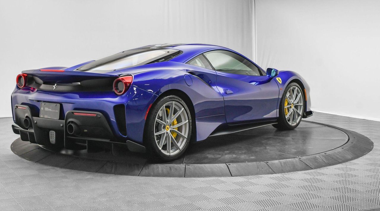 2020 Ferrari 488 Pista