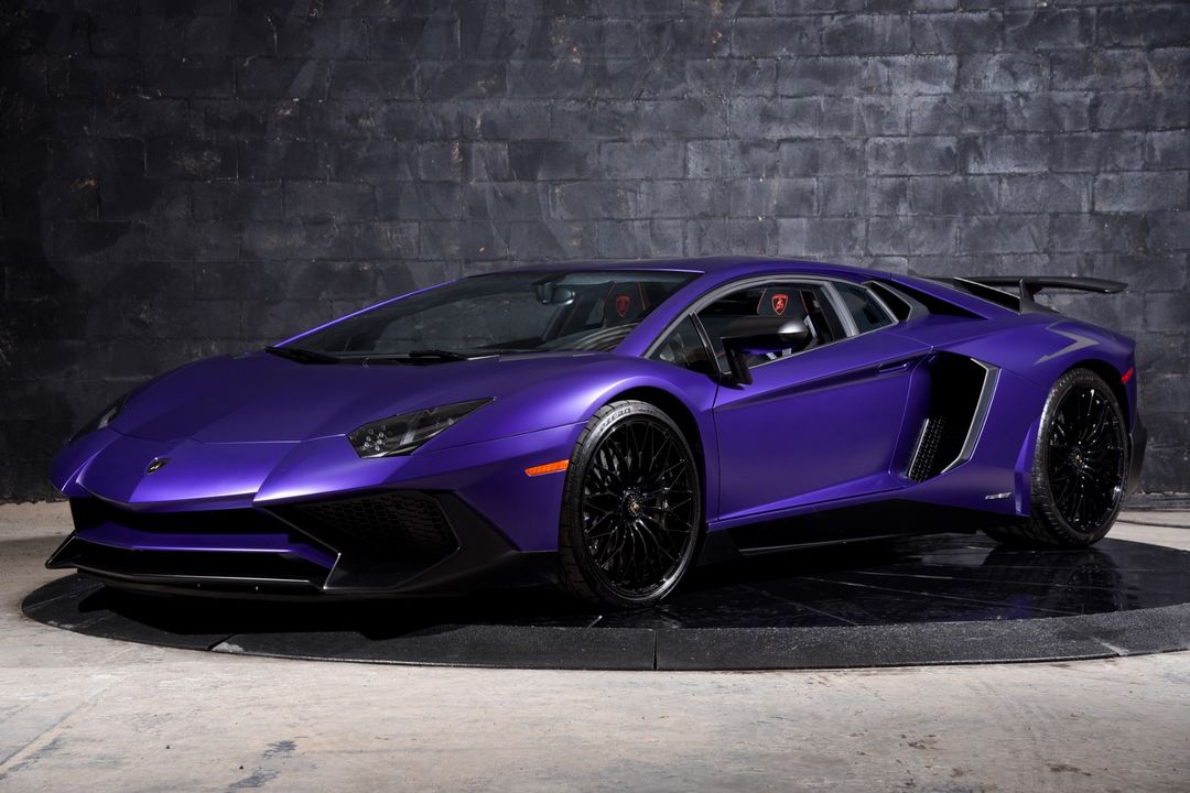 2016 Lamborghini Aventador