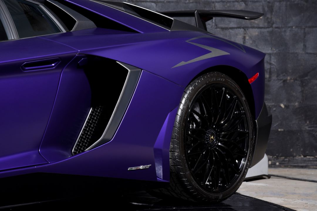 2016 Lamborghini Aventador