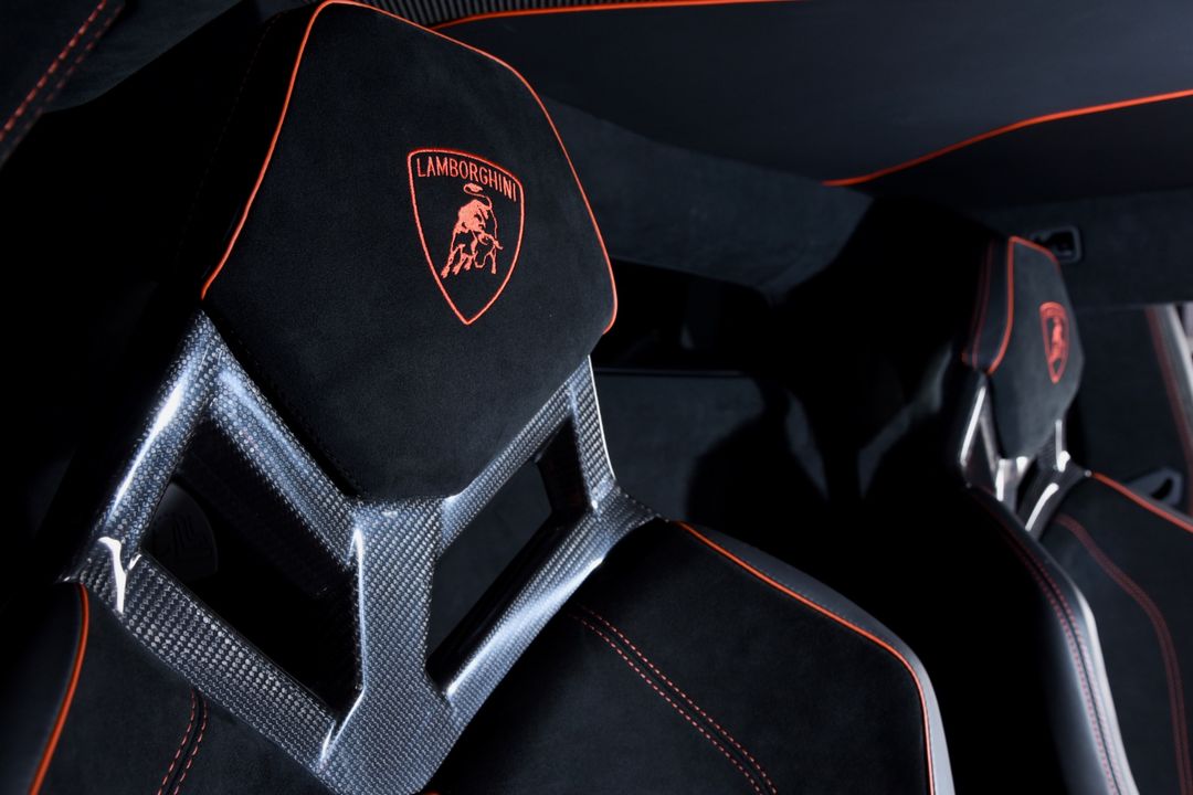 2016 Lamborghini Aventador