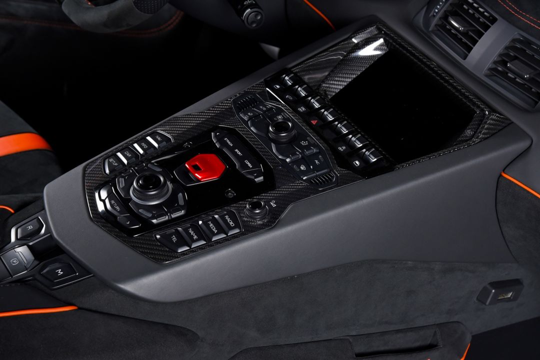 2016 Lamborghini Aventador