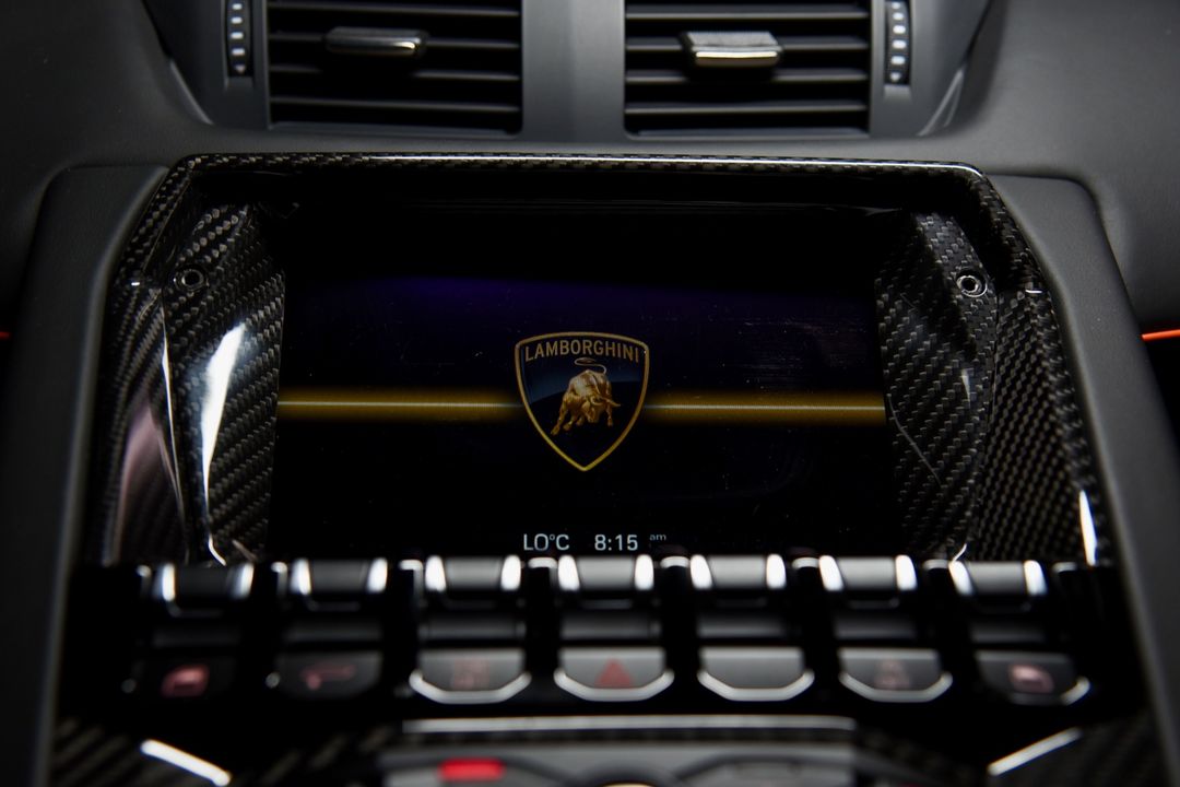 2016 Lamborghini Aventador