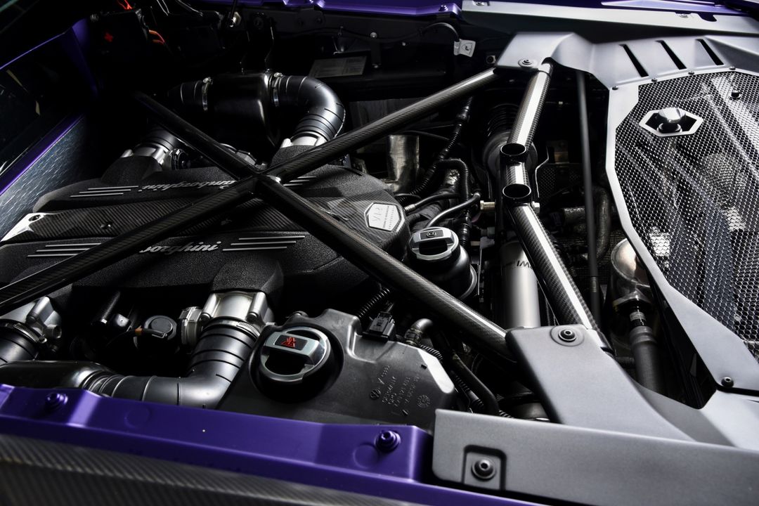 2016 Lamborghini Aventador