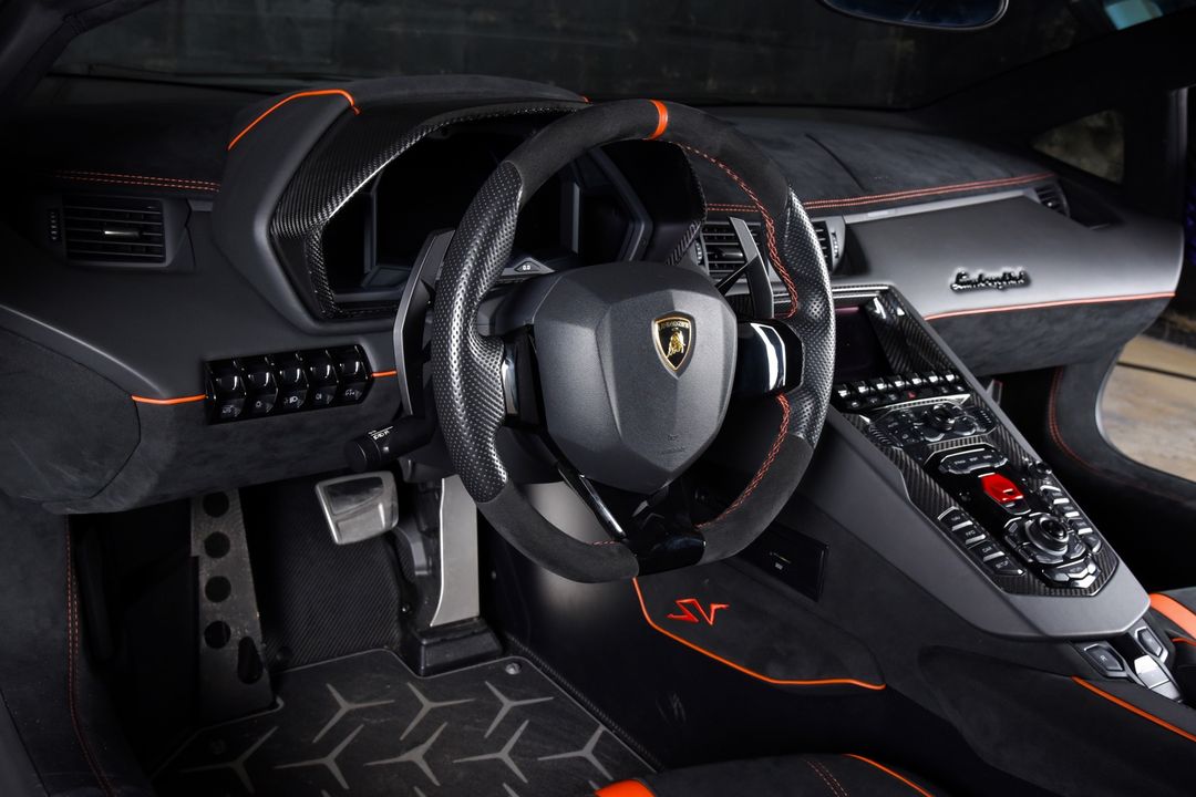 2016 Lamborghini Aventador