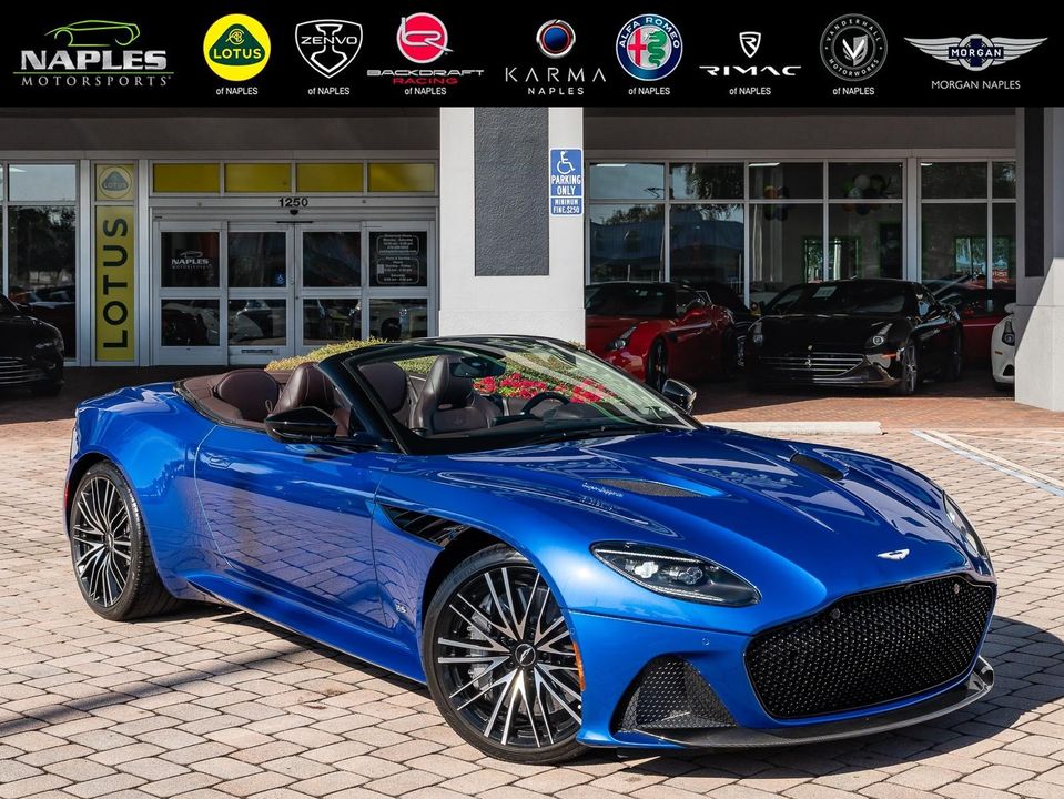 2020 Aston Martin DBS
