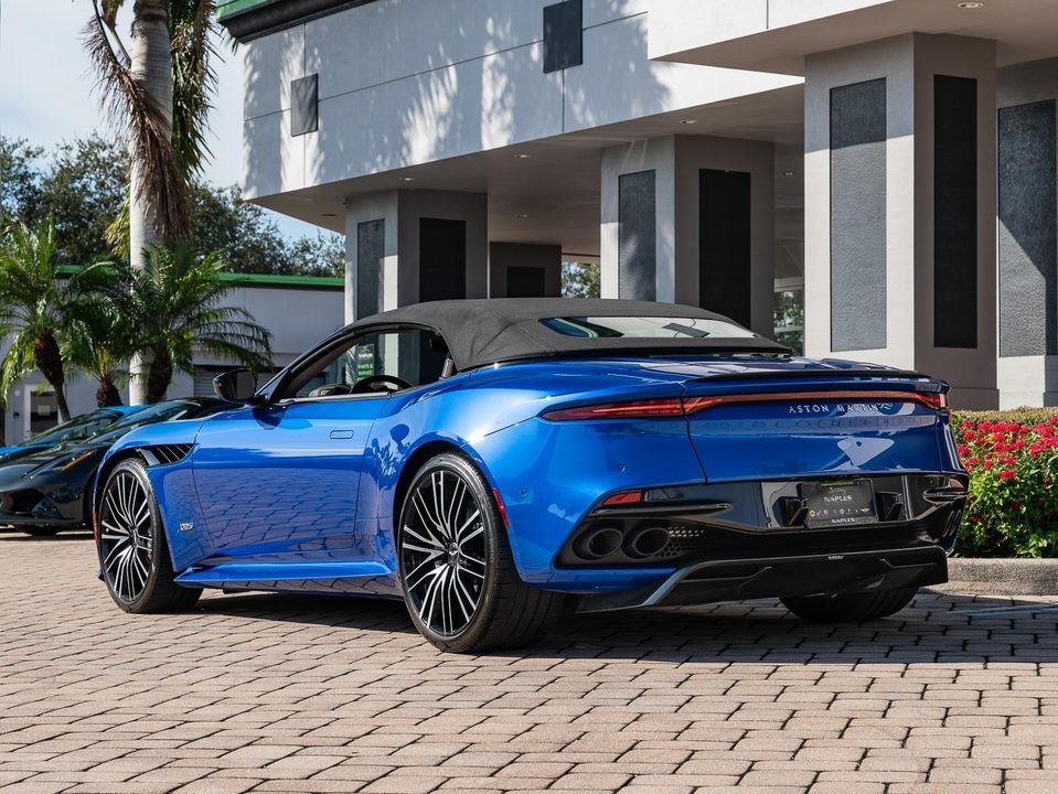 2020 Aston Martin DBS