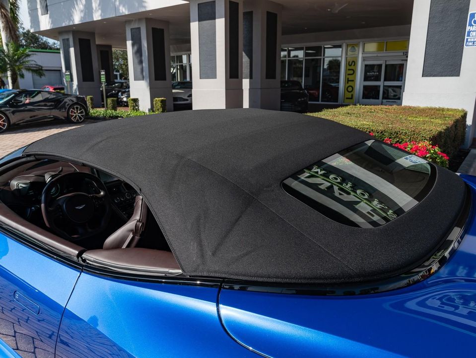 2020 Aston Martin DBS