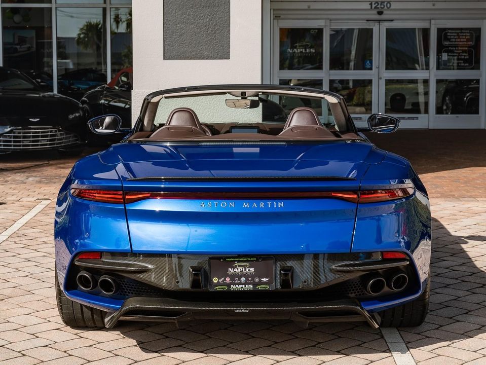 2020 Aston Martin DBS